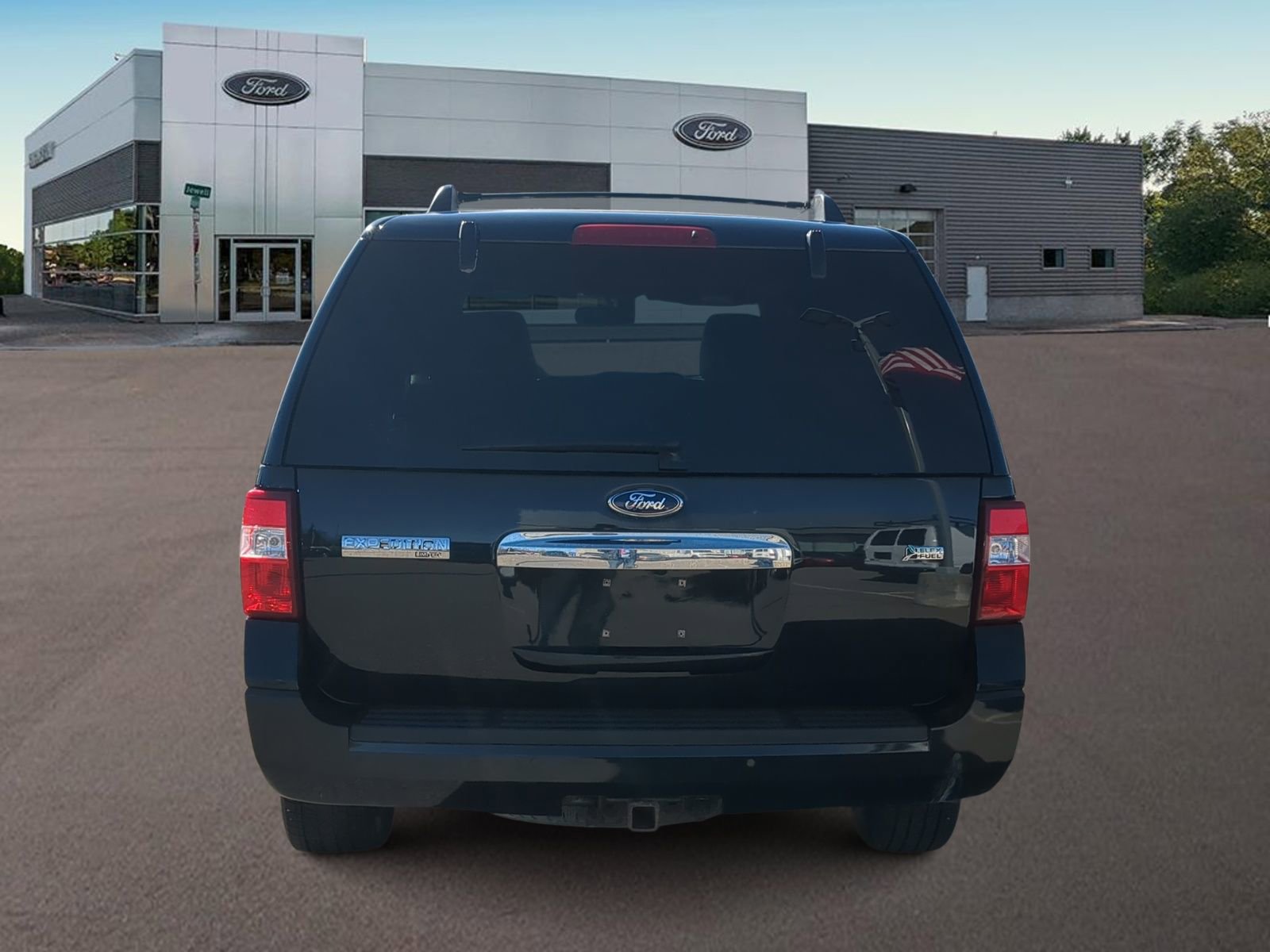 Used 2011 Ford Expedition Limited image 10