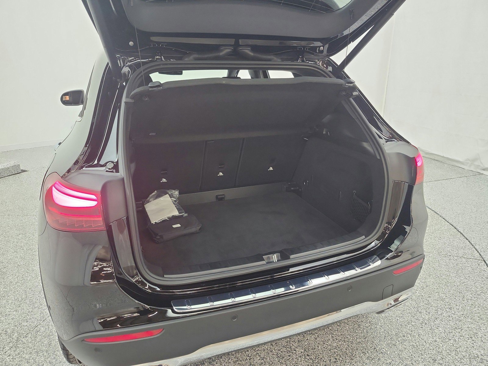 Certified 2025 Mercedes-Benz GLA 250 image 22