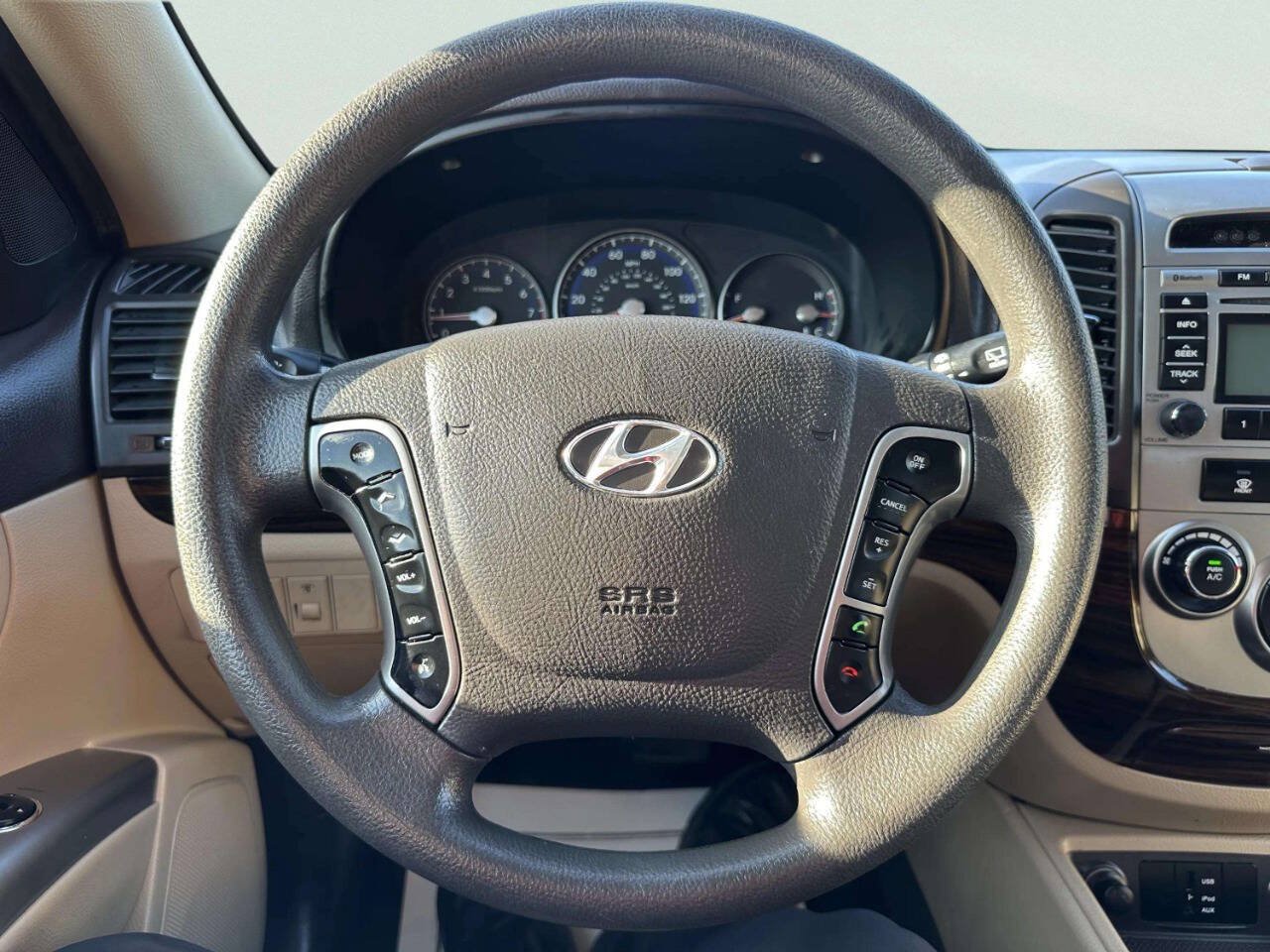 Used 2011 Hyundai Santa Fe GLS FWD image 22