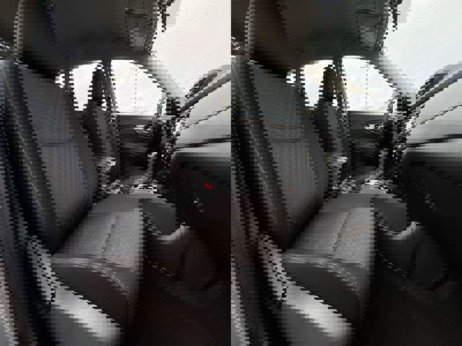 Used 2018 Nissan Rogue S image 21