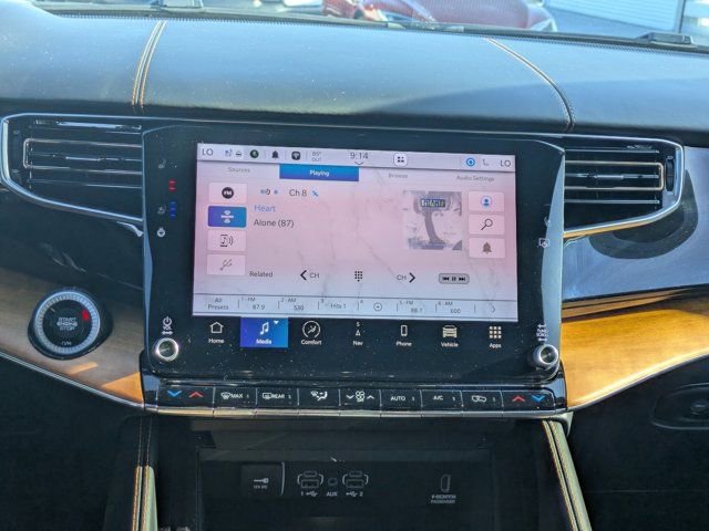 Used 2023 Jeep Grand Wagoneer Series III image 15