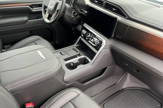 New 2026 GMC Sierra 2500 Denali w/ Denali Reserve Package AWD/4WD image 16