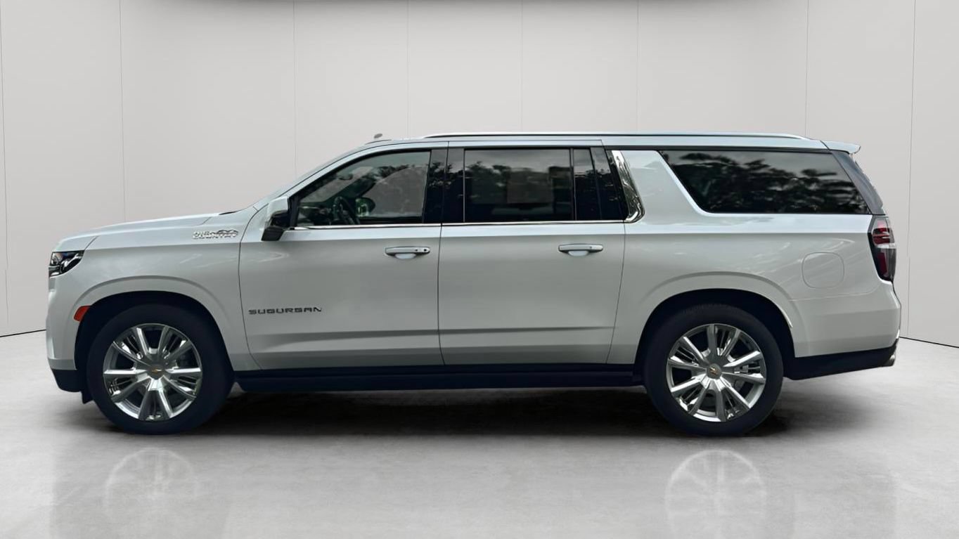 Used 2024 Chevrolet Suburban High Country AWD/4WD image 9