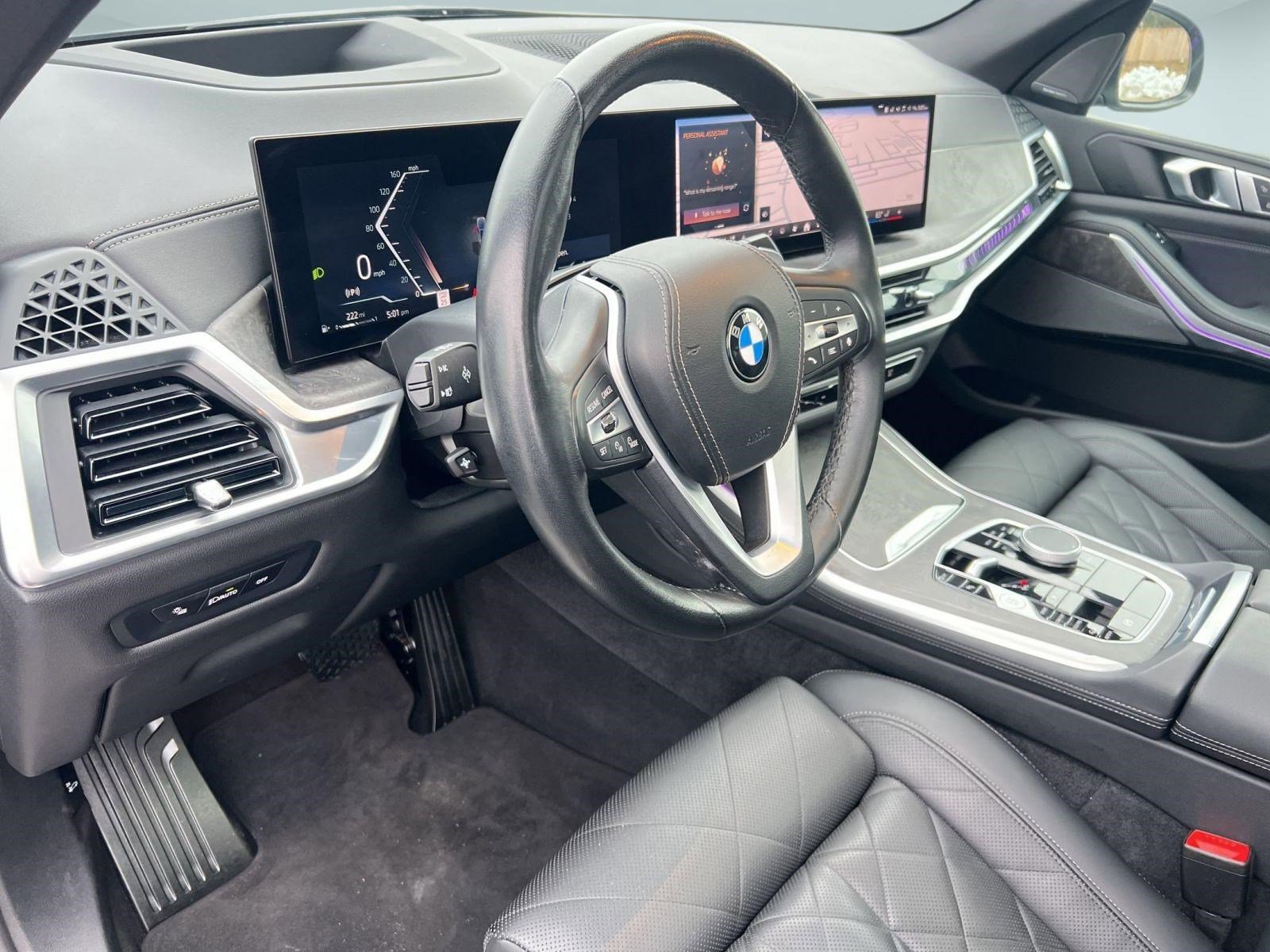 Used 2025 BMW X5 xDrive40i AWD/4WD image 4