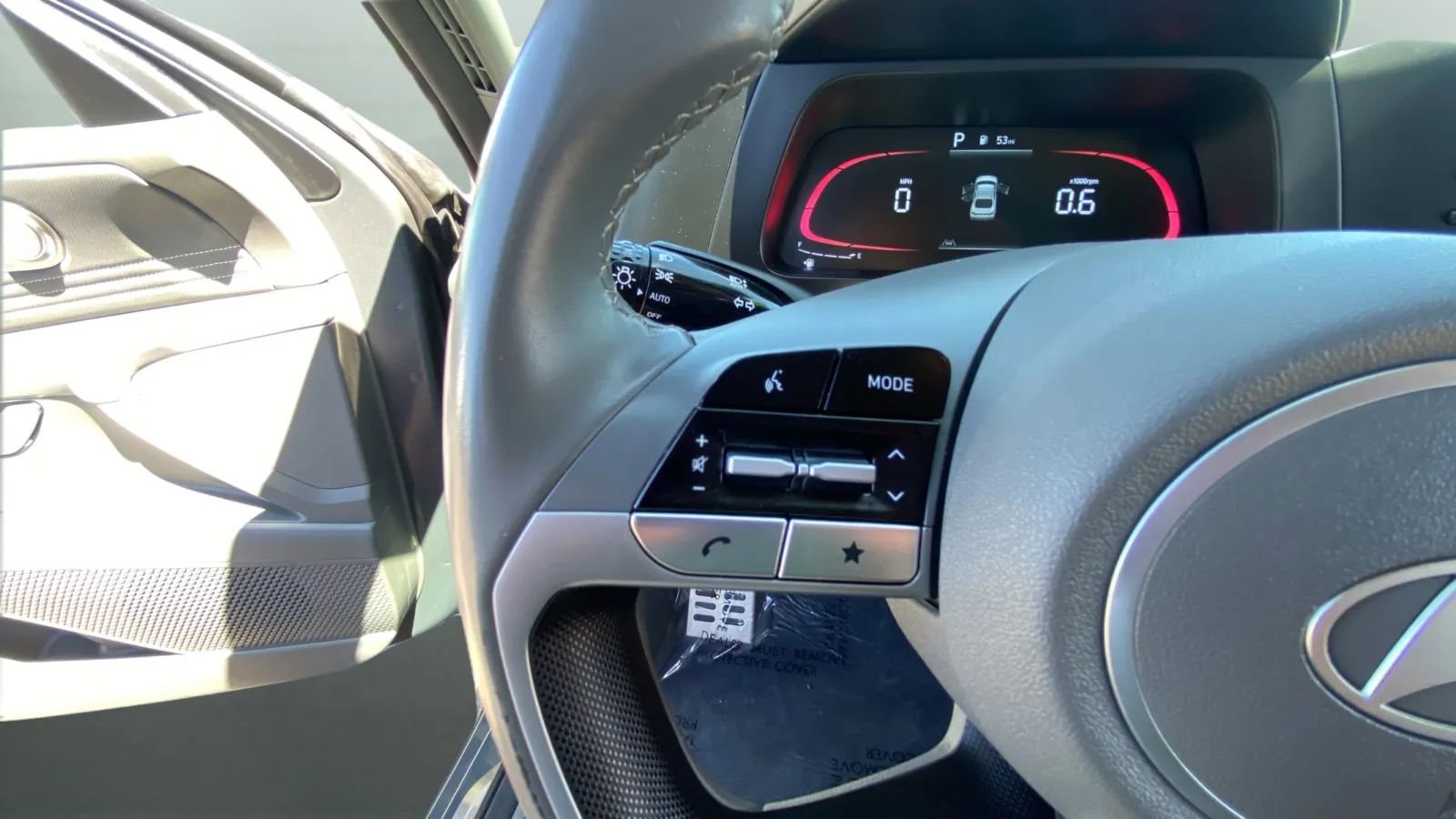 Used 2025 Hyundai Elantra Sport FWD image 31