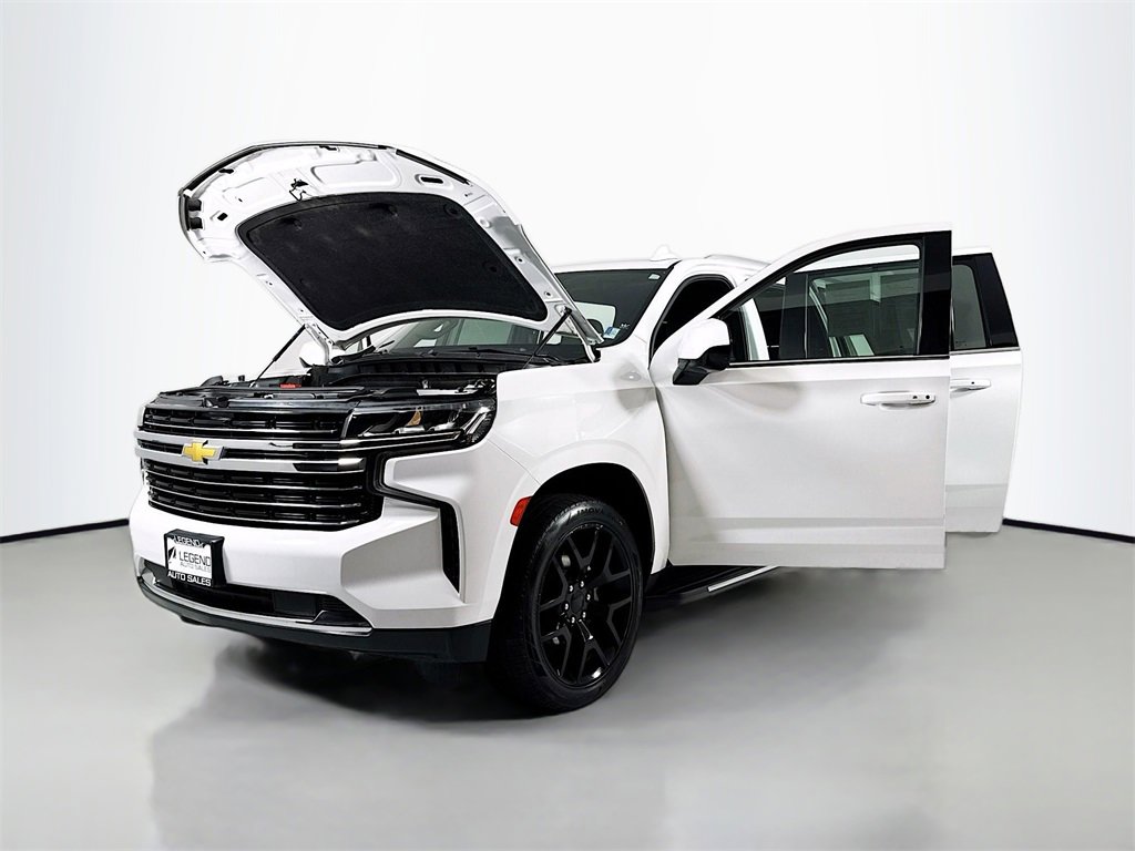 Used 2021 Chevrolet Suburban LT image 23