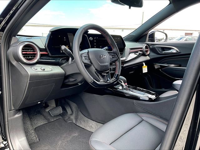 New 2026 Chevrolet Trax RS w/ Sunroof Package FWD image 8