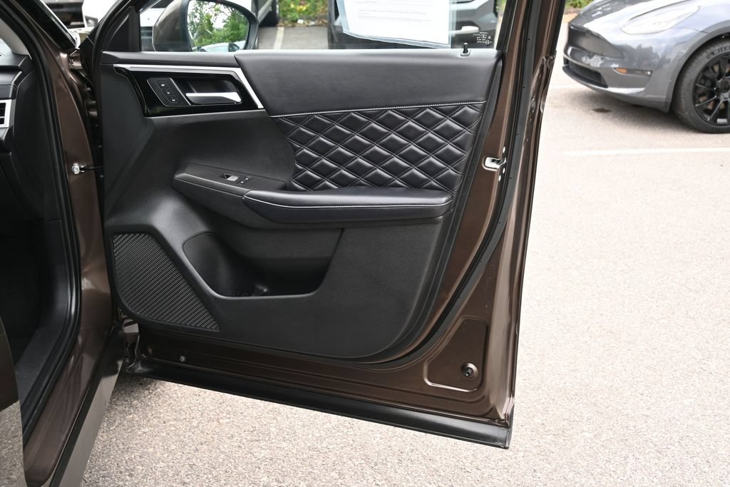 Used 2024 Mitsubishi Outlander SEL Black Edition AWD/4WD image 39
