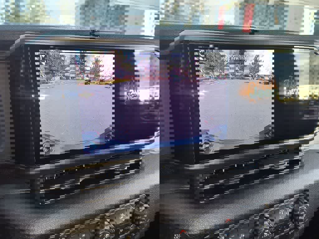 New 2026 Jeep Gladiator Sport image 17