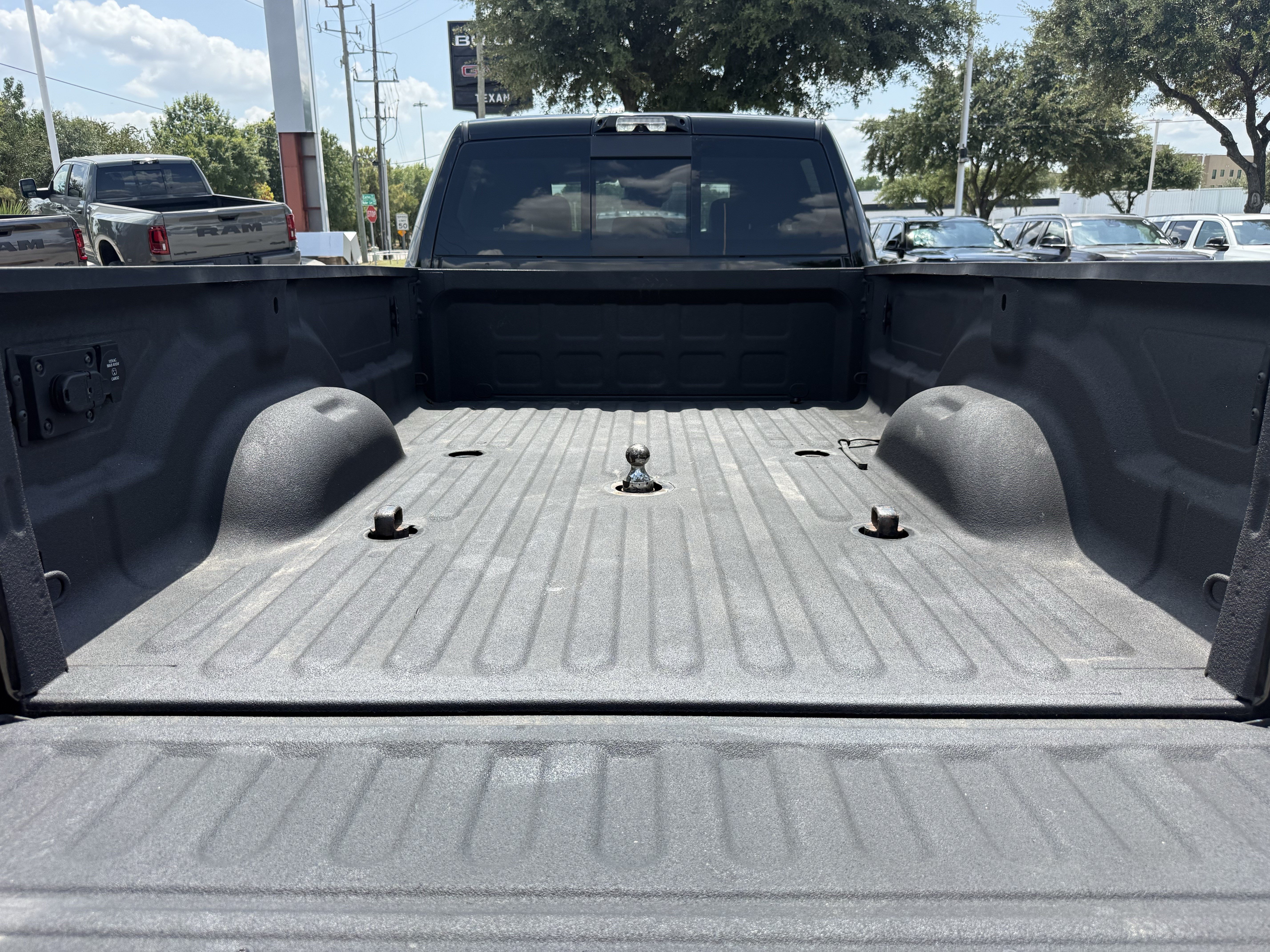 Used 2025 RAM 3500 Laramie w/ Night Edition AWD/4WD image 30