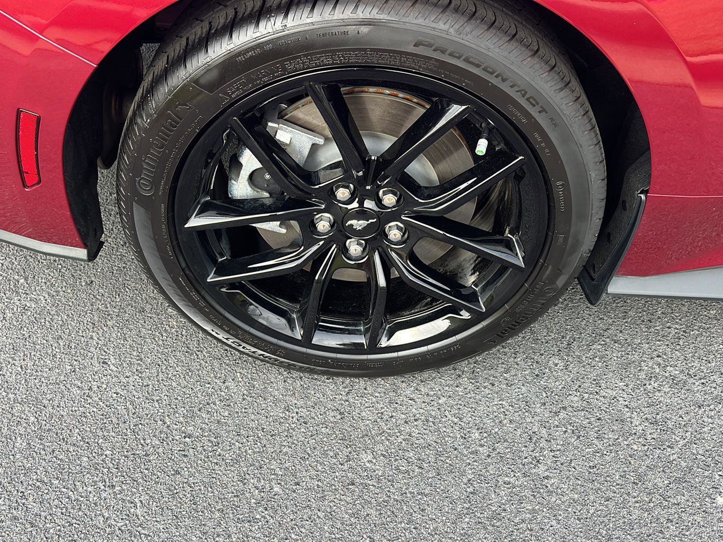 Used 2025 Ford Mustang GT w/ Mustang Nite Pony Package image 32