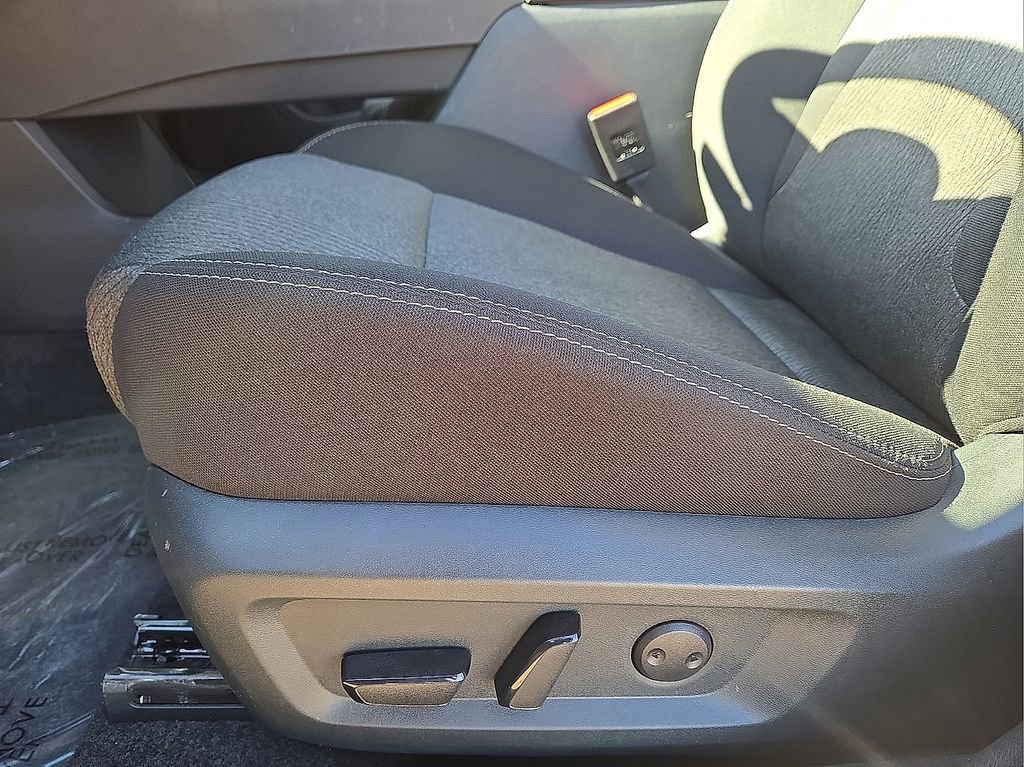 Used 2026 Nissan Rogue SV image 24