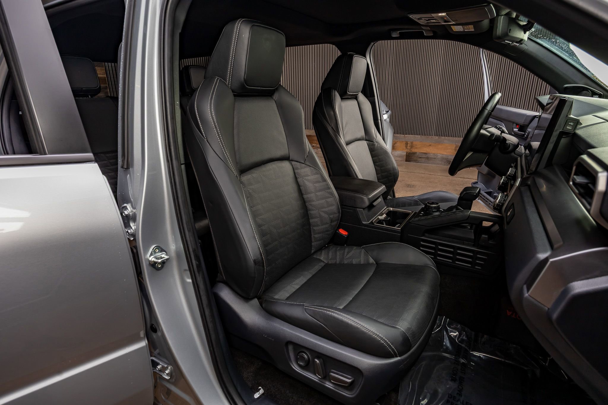 Used 2025 Toyota 4Runner TRD Off-Road Premium image 30