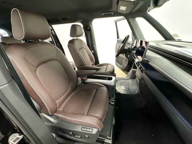 New 2025 Volkswagen ID. Buzz Pro S RWD image 22