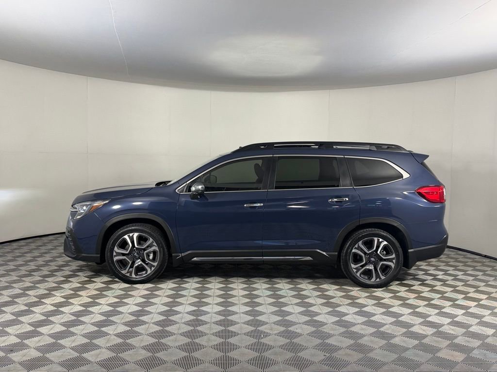 Used 2023 Subaru Ascent Touring image 9