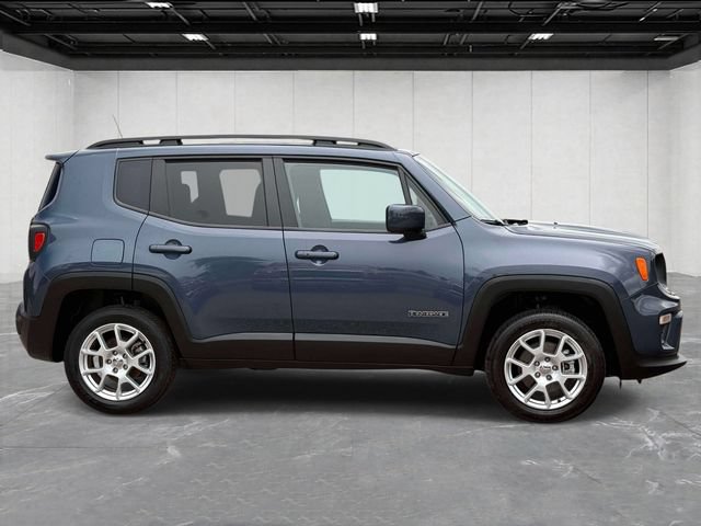 Certified 2021 Jeep Renegade Latitude w/ Convenience Group AWD/4WD image 3