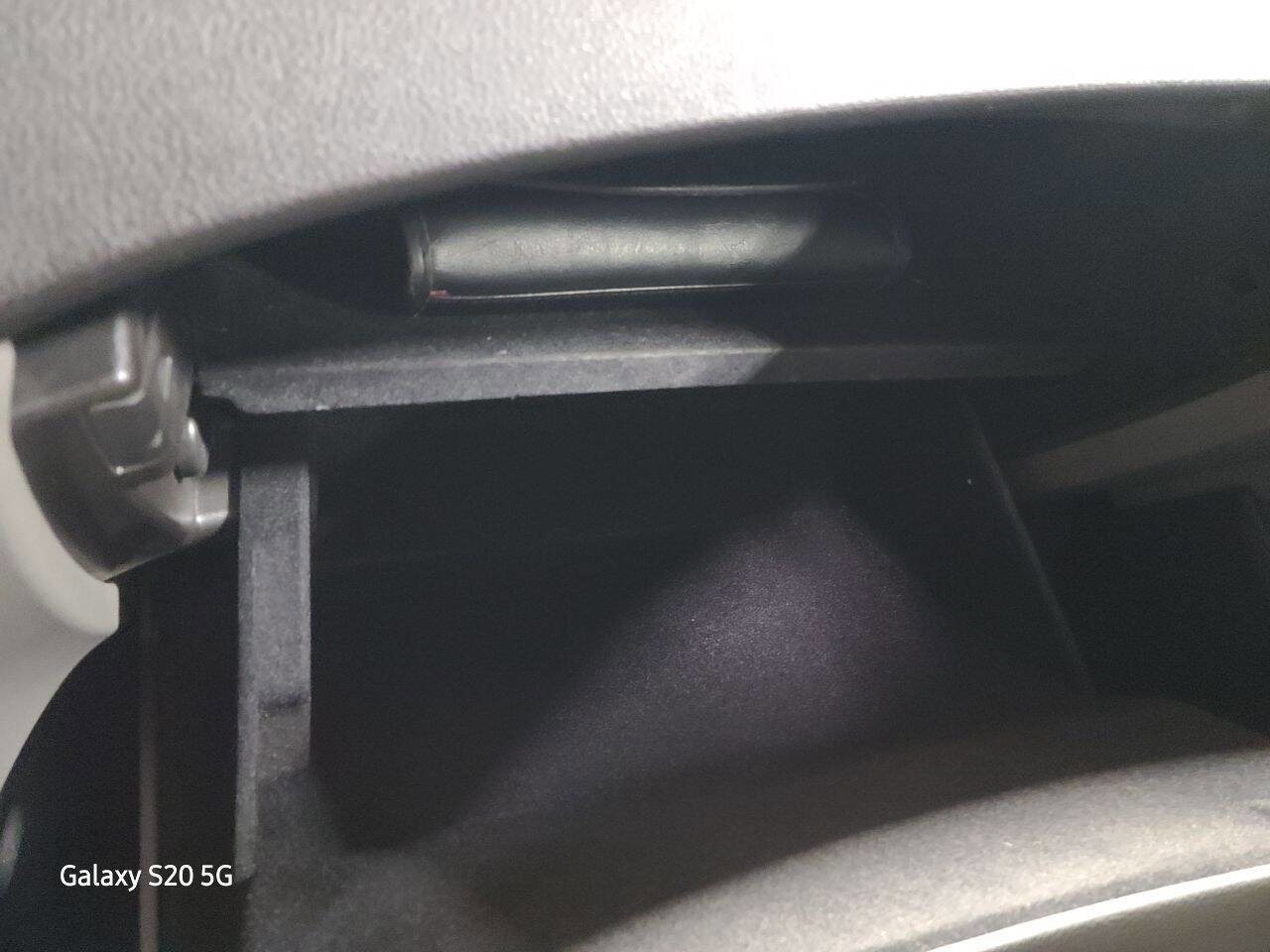 Used 2010 Cadillac SRX Premium image 42