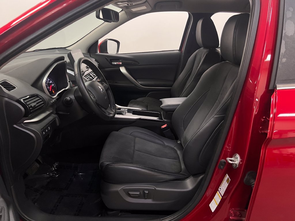 Used 2022 Mitsubishi Eclipse Cross SE FWD image 10