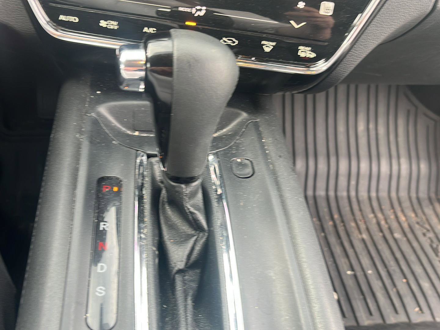 Used 2019 Honda HR-V EX-L image 14