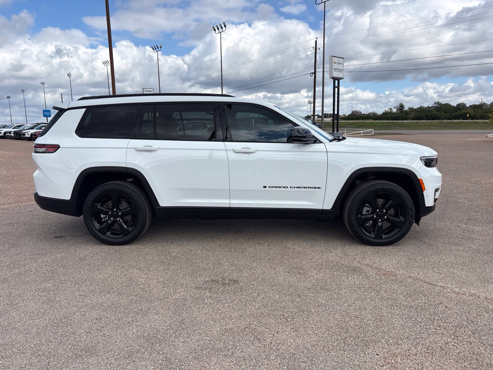 Used 2025 Jeep Grand Cherokee L Limited w/ Luxury Tech Group II AWD/4WD image 7