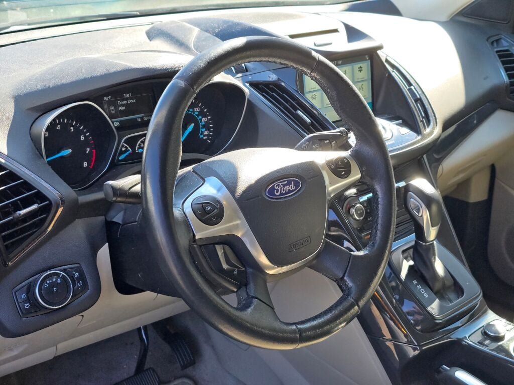 Used 2016 Ford Escape Titanium AWD/4WD image 11