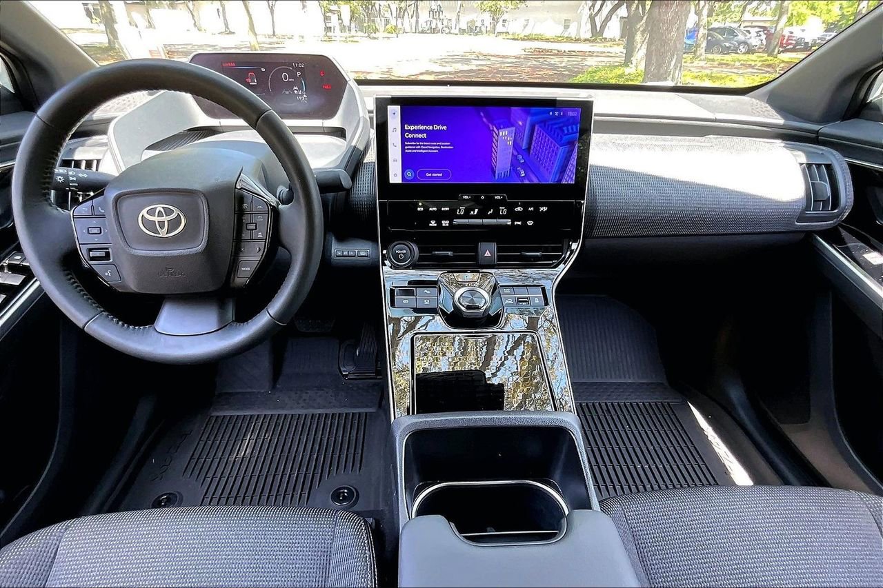 Used 2025 Toyota bZ4X AWD image 7