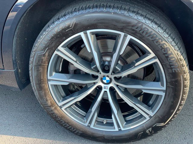 Used 2024 BMW X5 xDrive40i w/ M Sport Package AWD/4WD image 25