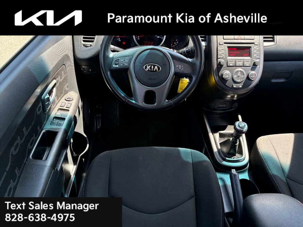Used 2013 Kia Soul + FWD image 21