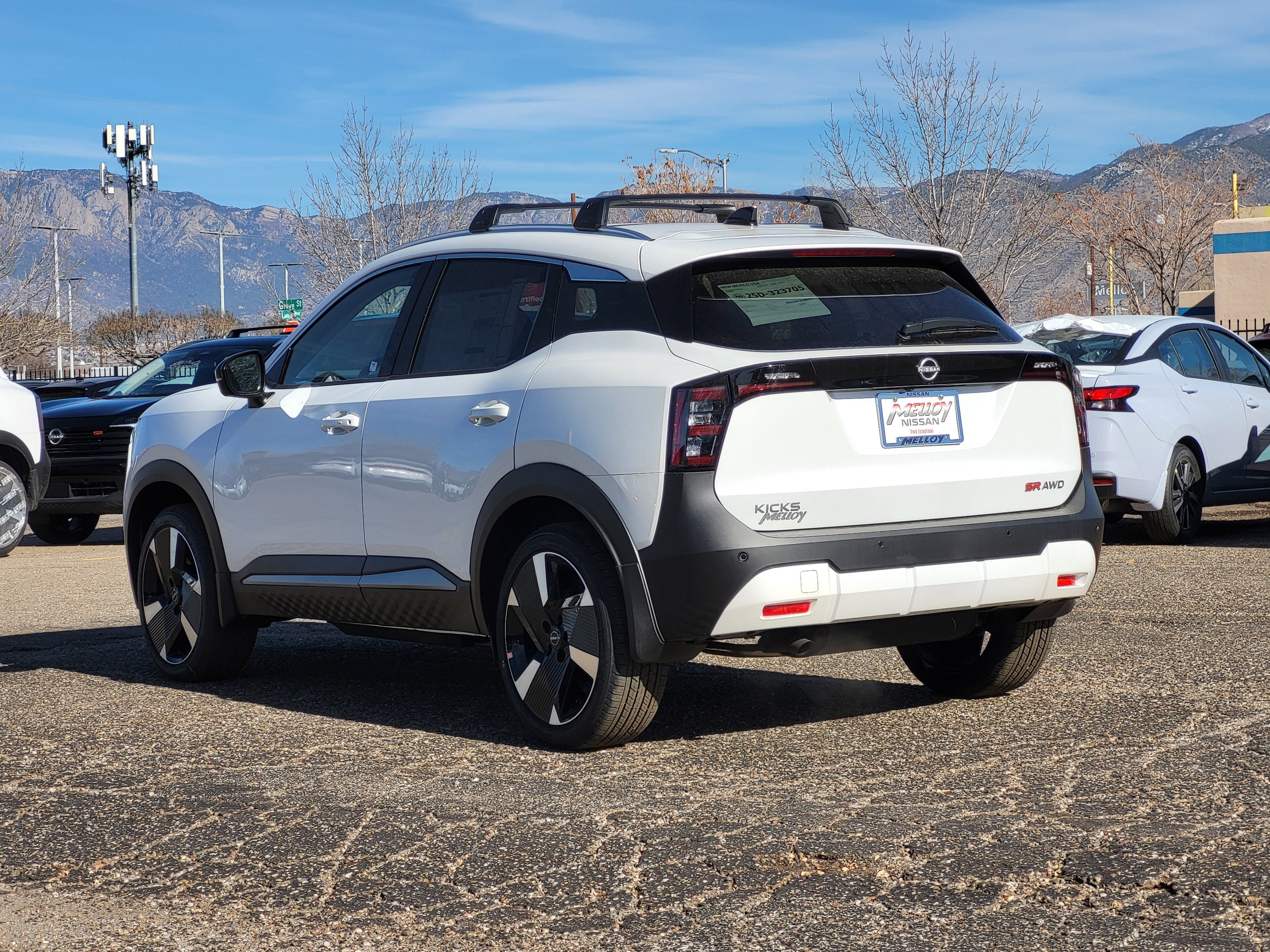 New 2026 Nissan Kicks SR w/ Cold Weather Package AWD/4WD image 4