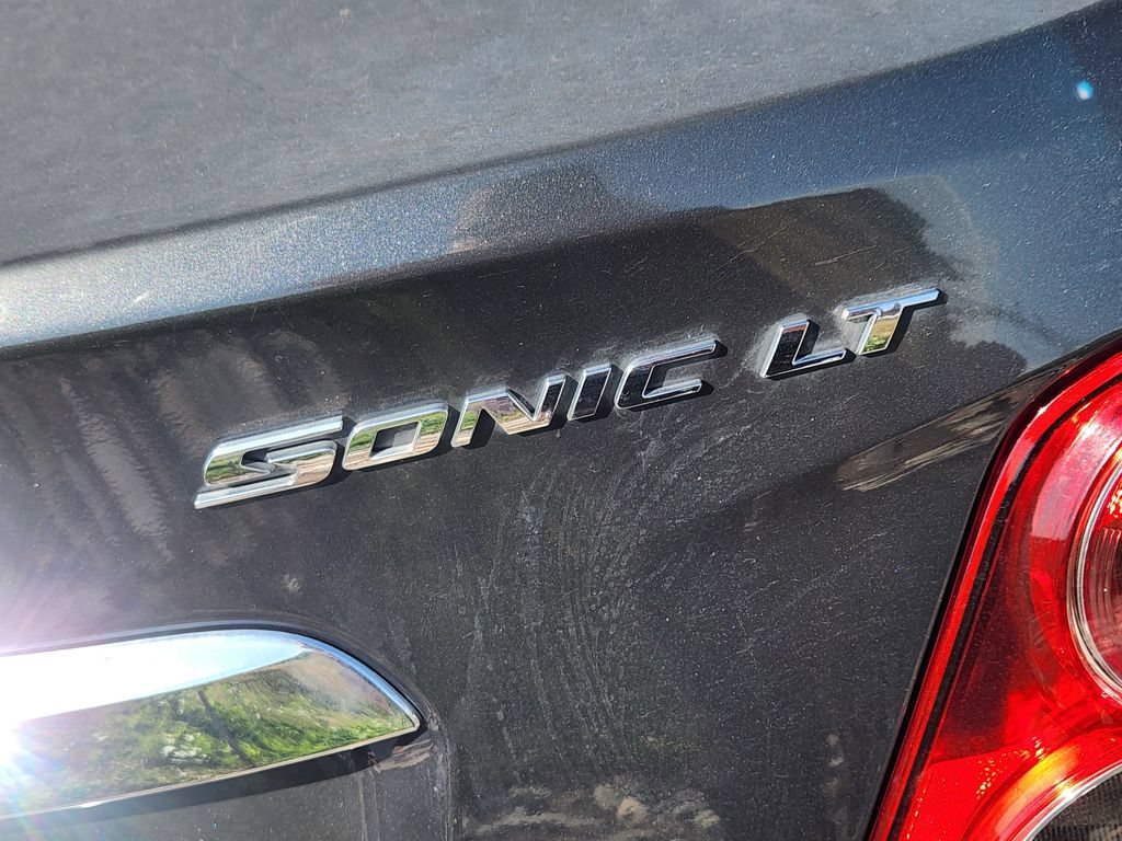 Used 2014 Chevrolet Sonic LT FWD image 10