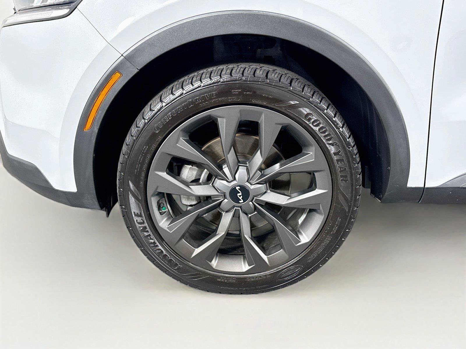 Used 2023 Kia Sorento SX Prestige AWD/4WD image 48