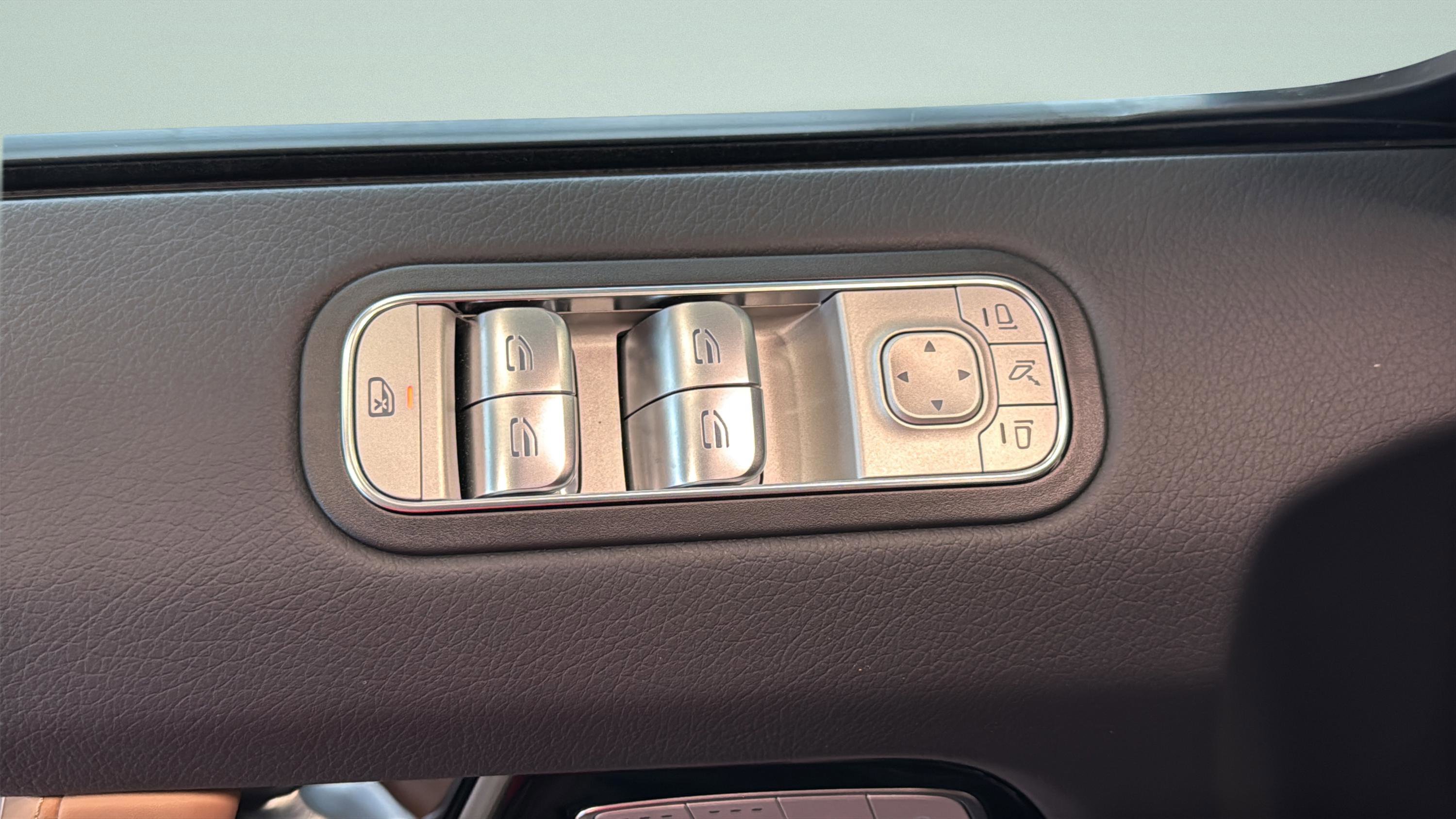 New 2026 Mercedes-Benz G 63 AMG 4MATIC image 12