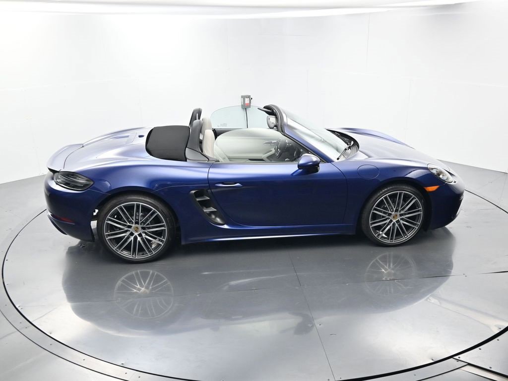 Used 2025 Porsche 718 Boxster image 39
