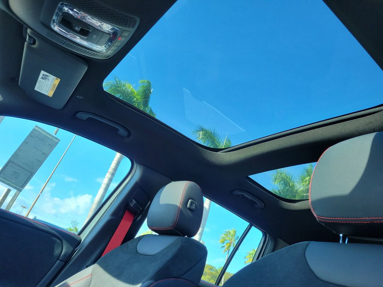 New 2025 Mercedes-Benz GLB 35 AMG 4MATIC image 21