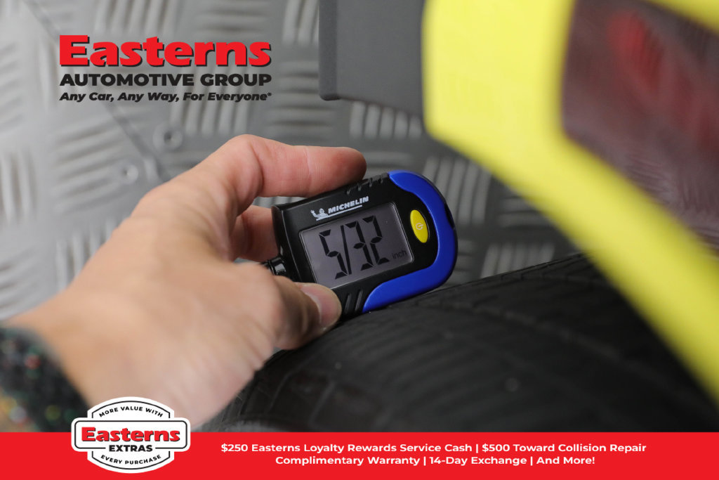 Used 2025 Ford Mustang Mach-E Premium AWD/4WD image 32