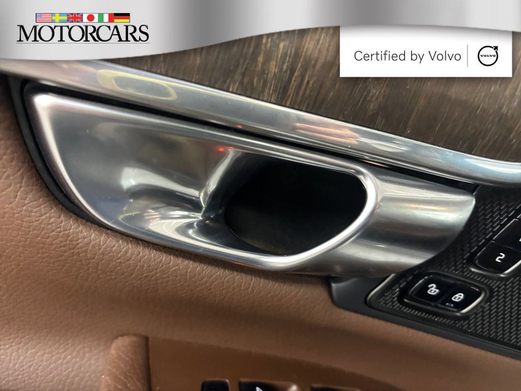 Used 2022 Volvo V90 B6 Cross Country w/ Advanced Package AWD/4WD image 12