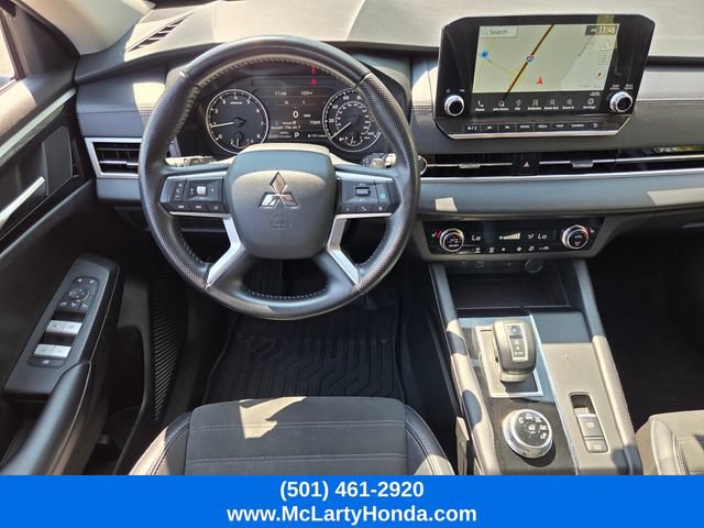 Used 2024 Mitsubishi Outlander SE FWD image 14