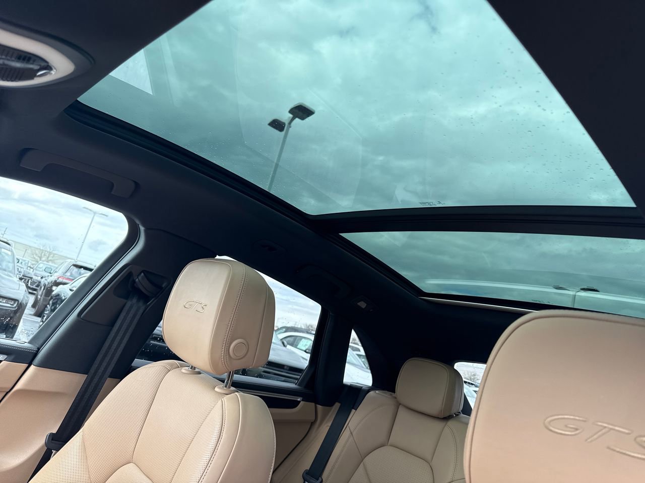 Used 2022 Porsche Macan GTS image 12