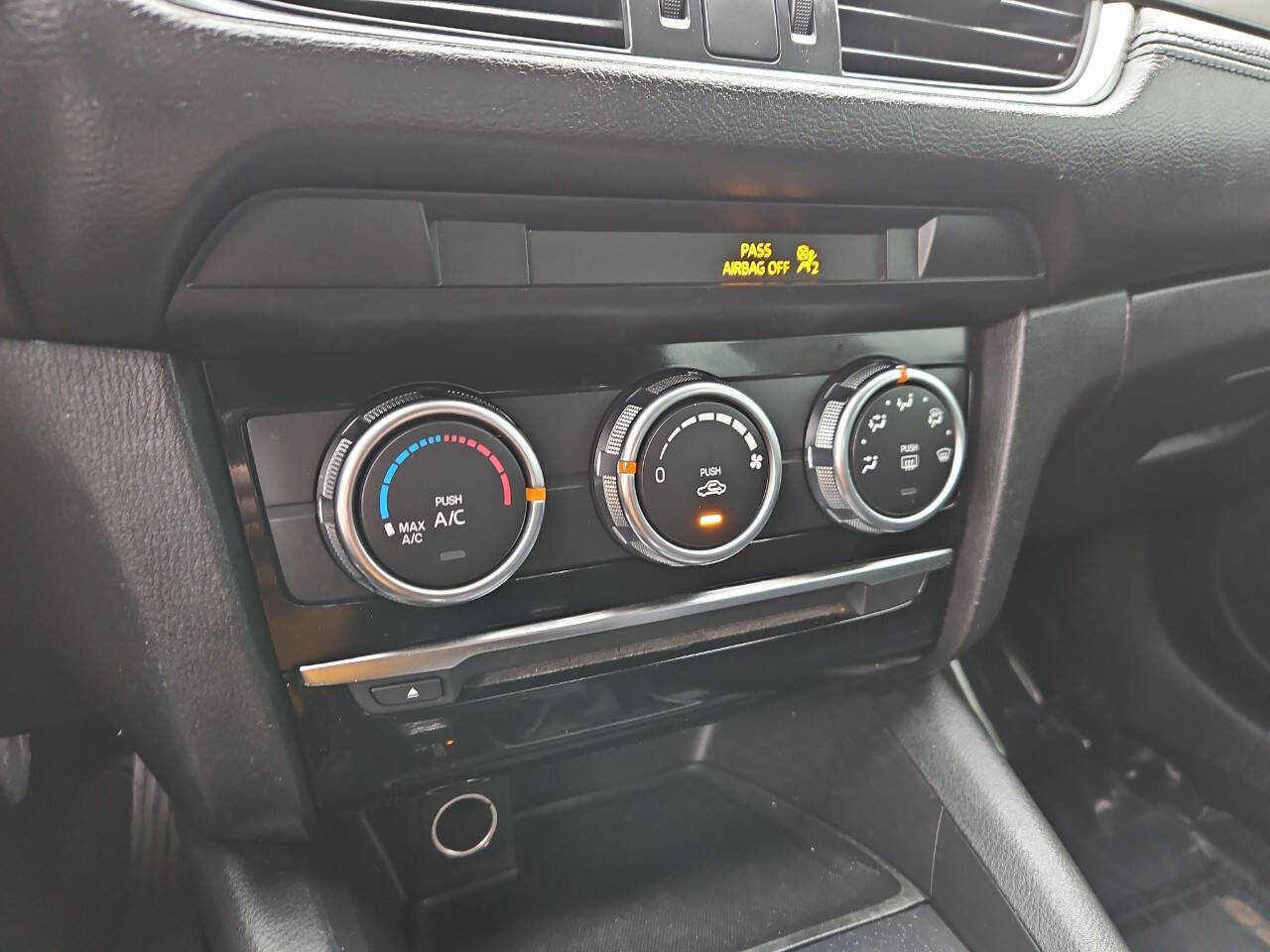 Used 2016 MAZDA MAZDA6 Sport image 19