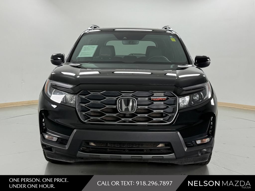 Used 2024 Honda Passport TrailSport image 2