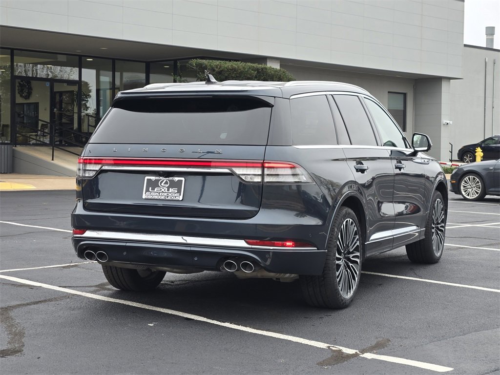 Used 2023 Lincoln Aviator Black Label w/ Class IV Trailer Tow Package image 7