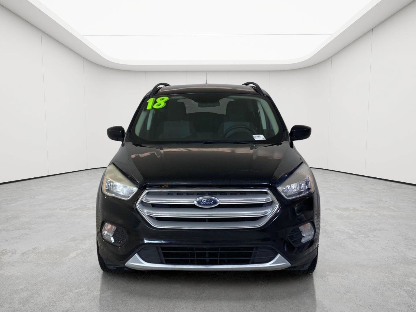Used 2018 Ford Escape SE w/ SE Sync 3 Package AWD/4WD image 2