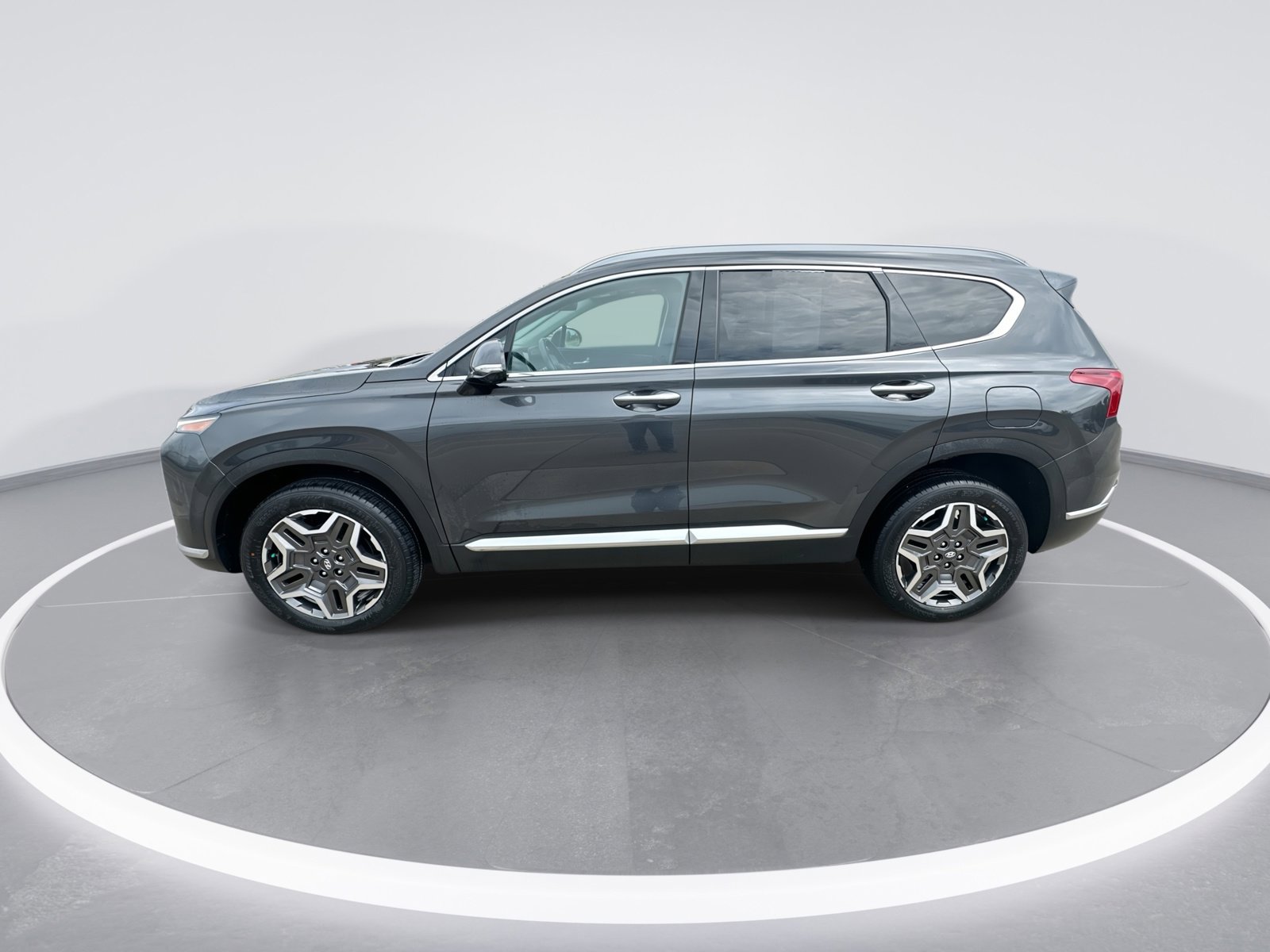 Used 2022 Hyundai Santa Fe Limited AWD/4WD image 5