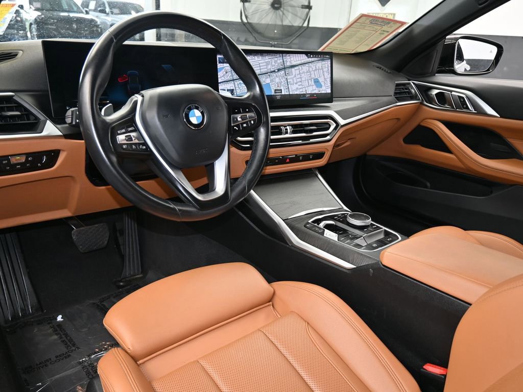 Used 2024 BMW 430i Convertible image 12
