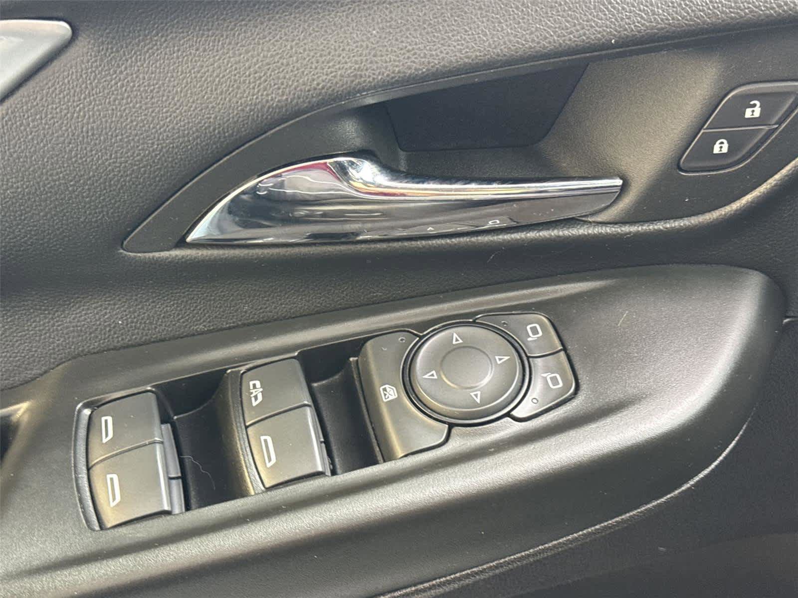 Used 2023 Chevrolet Bolt LT w/ Infotainment Package FWD image 21