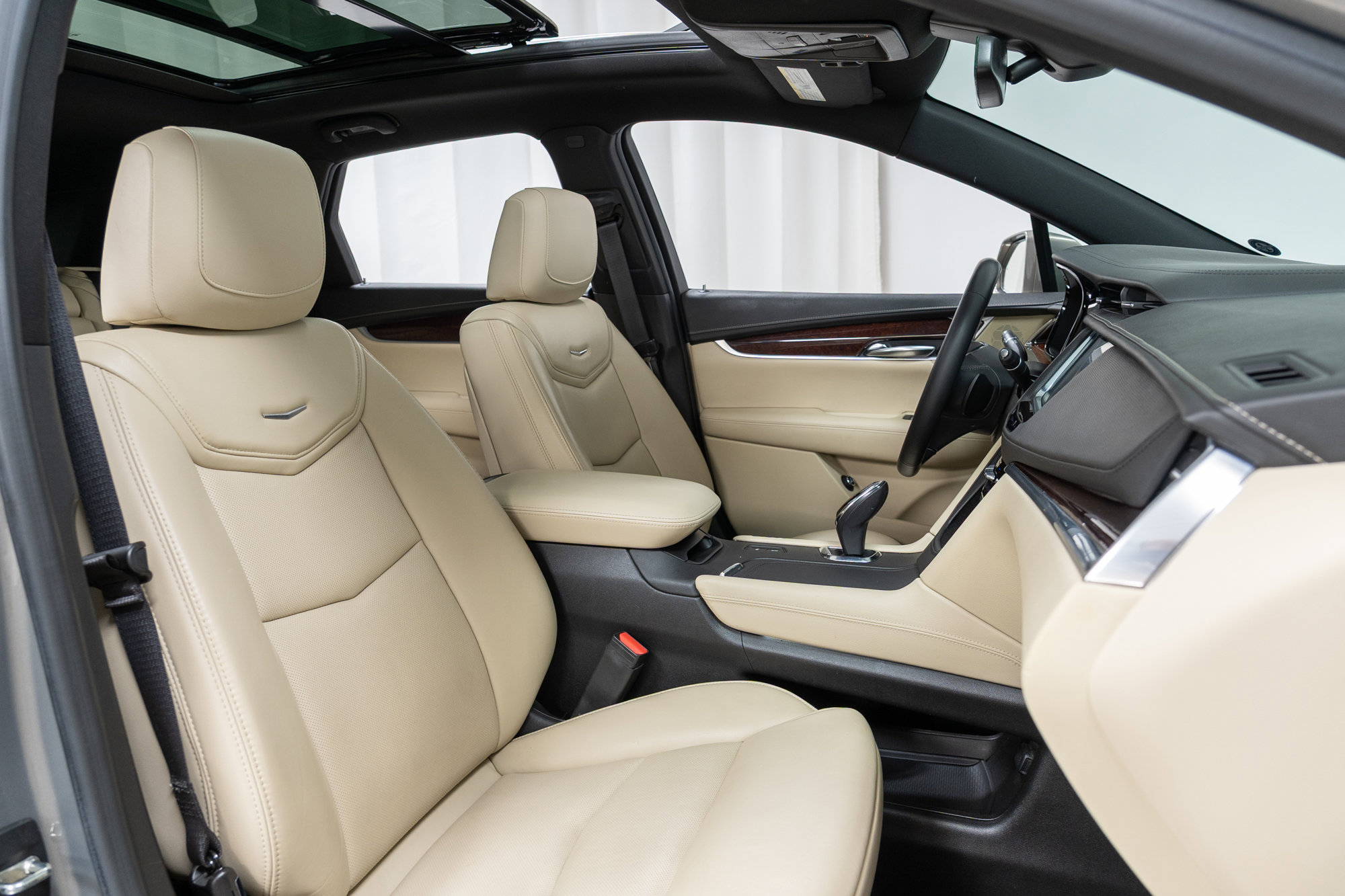 Used 2017 Cadillac XT5 Premium Luxury image 22