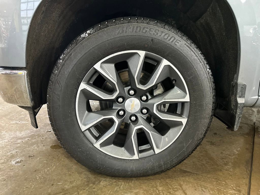 Used 2023 Chevrolet Silverado 1500 LT image 40