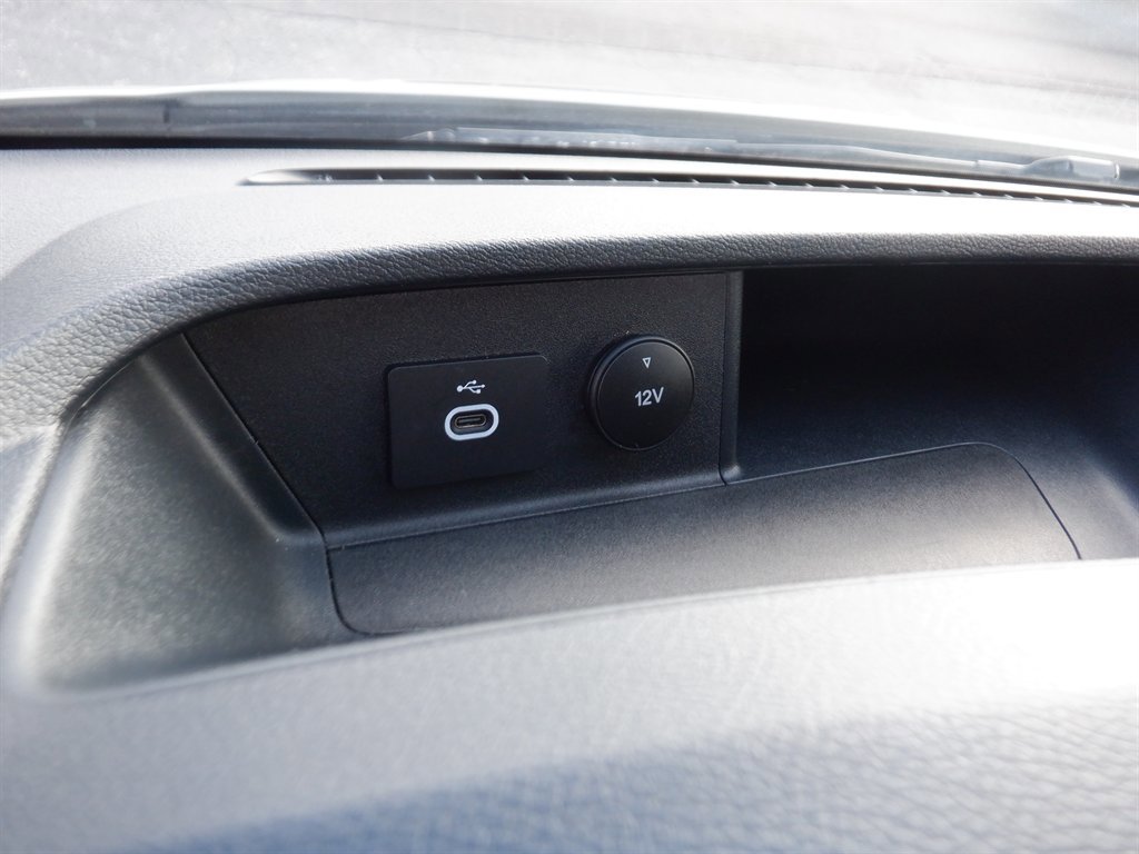 Used 2023 Ford Transit 350 XLT image 13