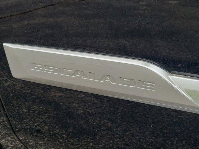 Used 2020 Cadillac Escalade Luxury AWD/4WD image 5