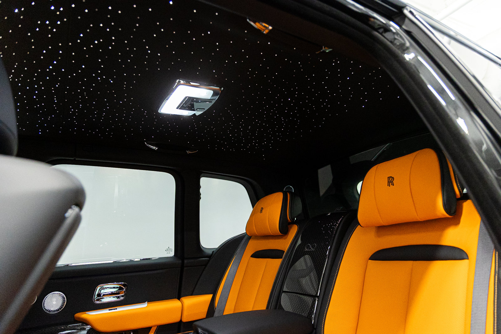 New 2027 Rolls-Royce Cullinan Black Badge AWD/4WD image 48